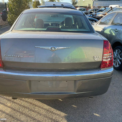 2007 Chrysler 300c Right Rear Door Sliding