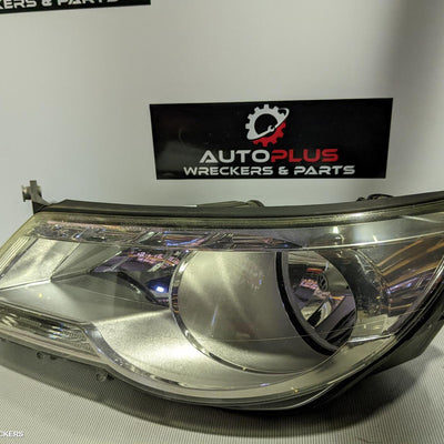 2008-2011 Volkswagen Tiguan Left Headlamp