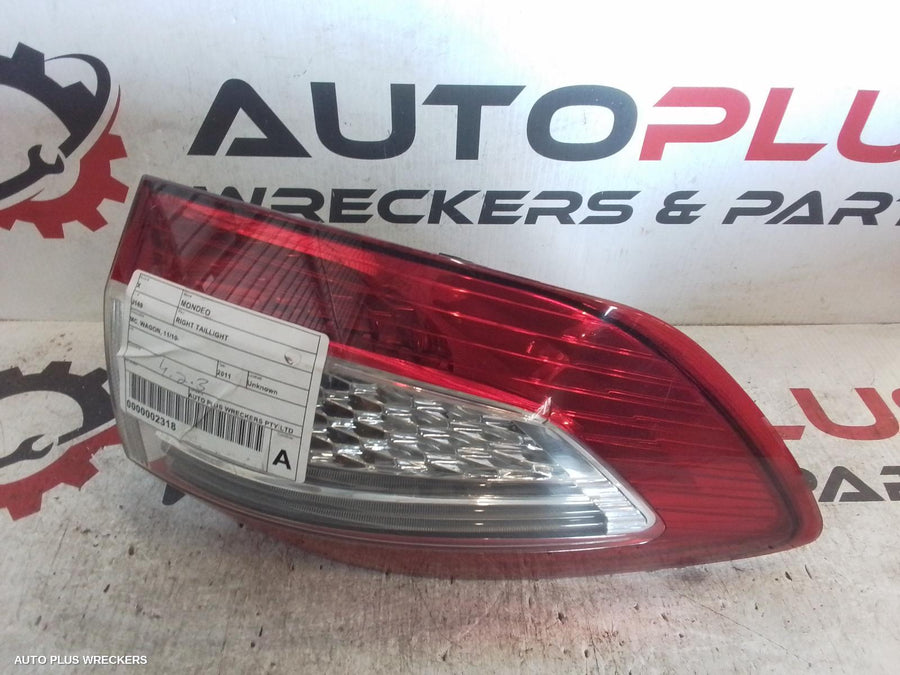 2011 Ford Mondeo Right Taillight