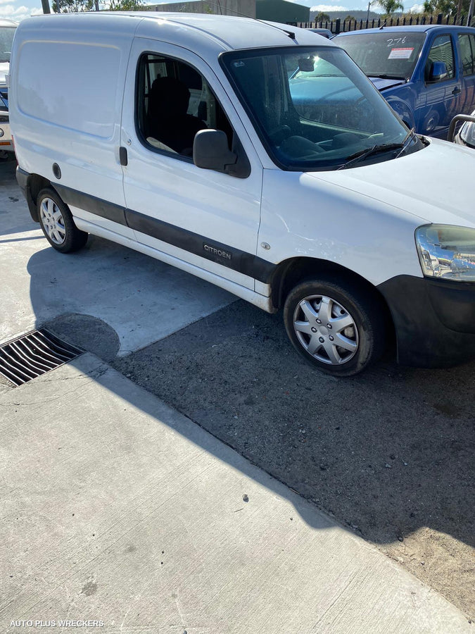 2003-2010 Citroen Berlingo Left Door Mirror