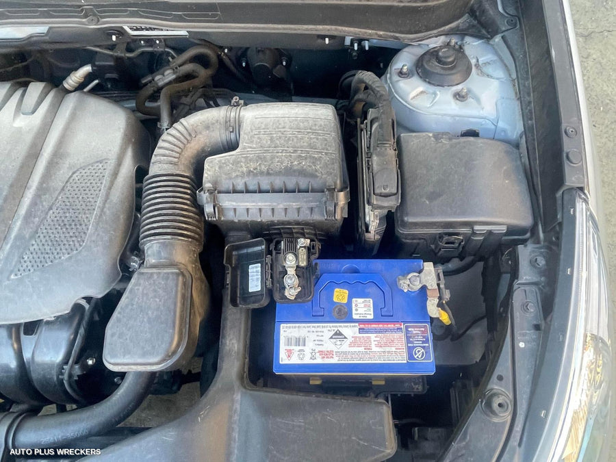 2011 Hyundai I45 Right Guard