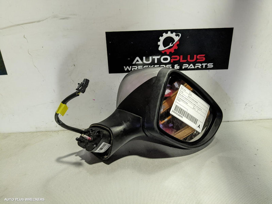 2013-2016 Renault Clio Right Door Mirror
