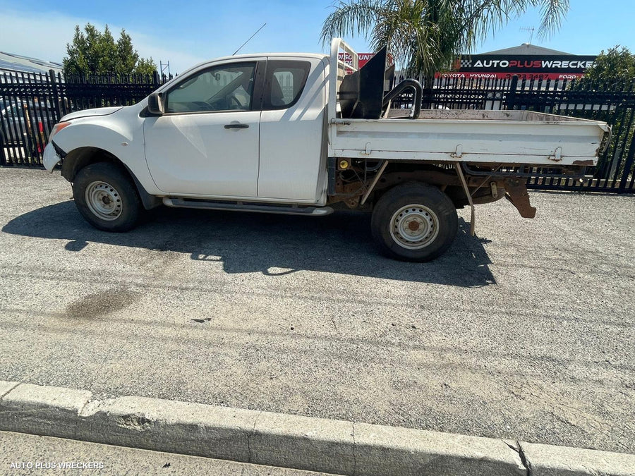 2012 Mazda Bt50 Left Door Mirror