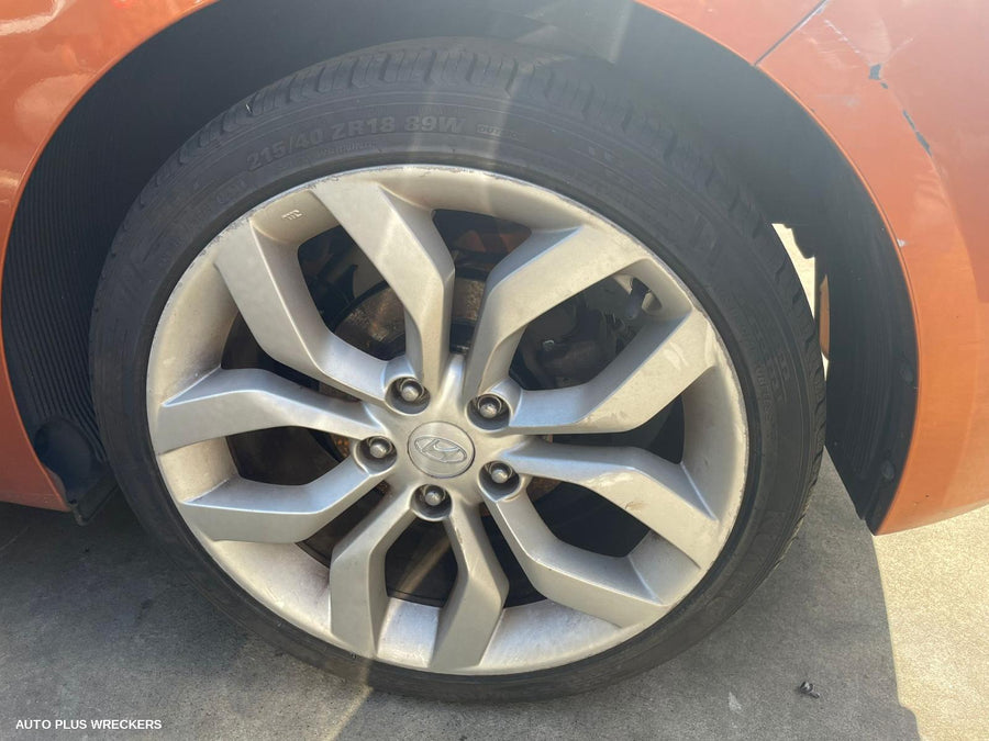 2014 Hyundai Veloster Left Front Lower Control Arm