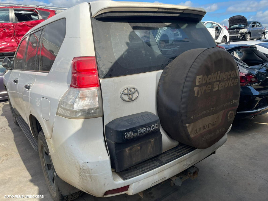 2011 Toyota Prado Left Front Door Window