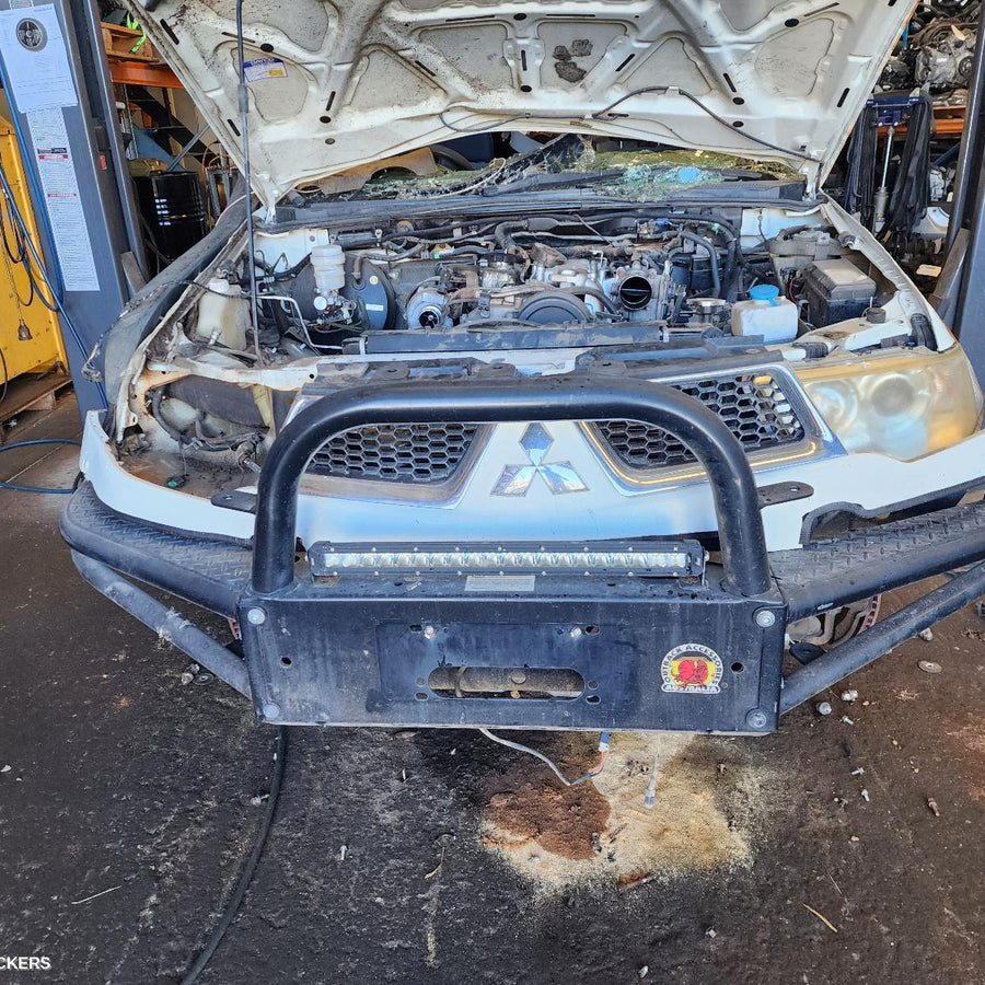 2009-2013 Mitsubishi Challenger Front Bumper