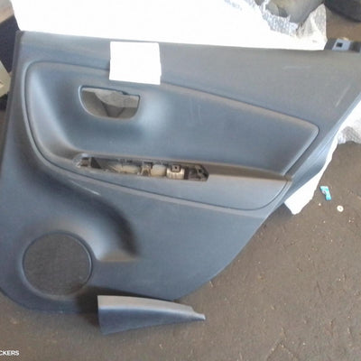2014-2019 Toyota Yaris Door Trim