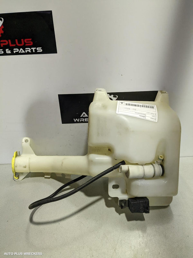 2009 Chrysler Sebring Washer Bottle