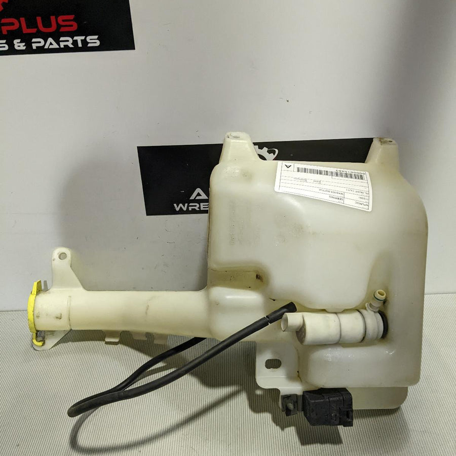 2009 Chrysler Sebring Washer Bottle