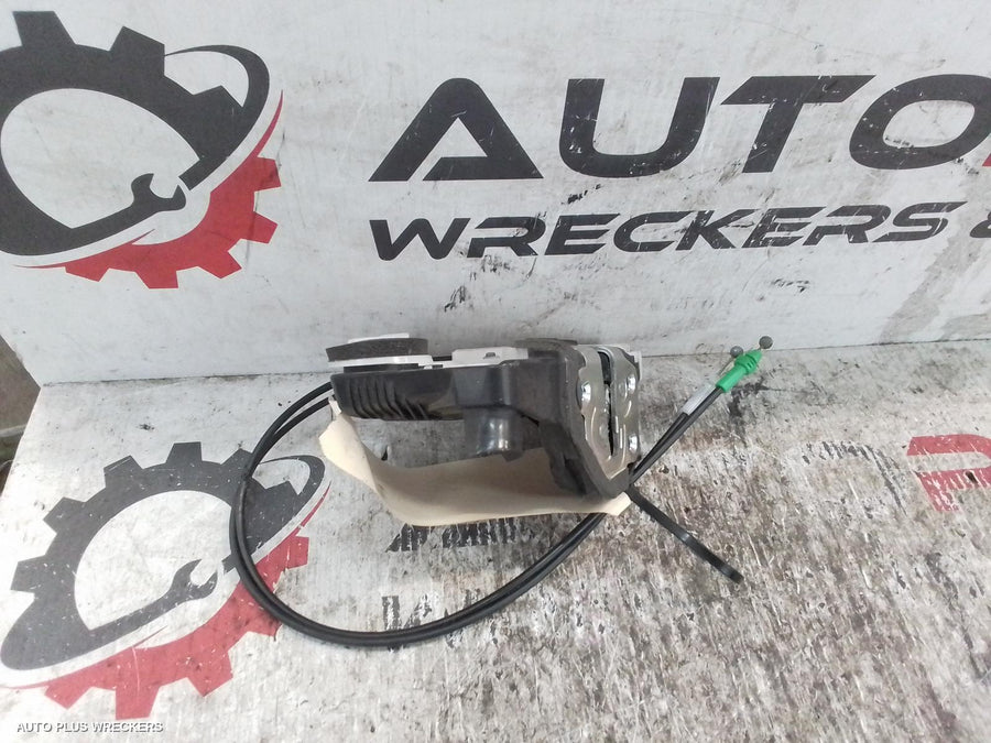 2014-2019 Toyota Yaris Door Boot Gate Lock