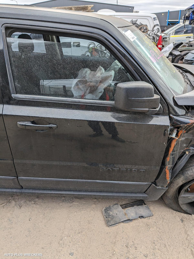 2014 Jeep Patriot Left Door Mirror