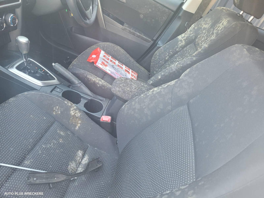 2015 Toyota Corolla Instrument Cluster