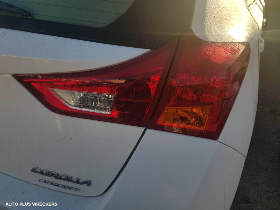 2012 Toyota Corolla Sunvisor