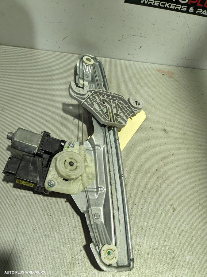 2018 Hyundai Kona Right Front Window Reg Motor