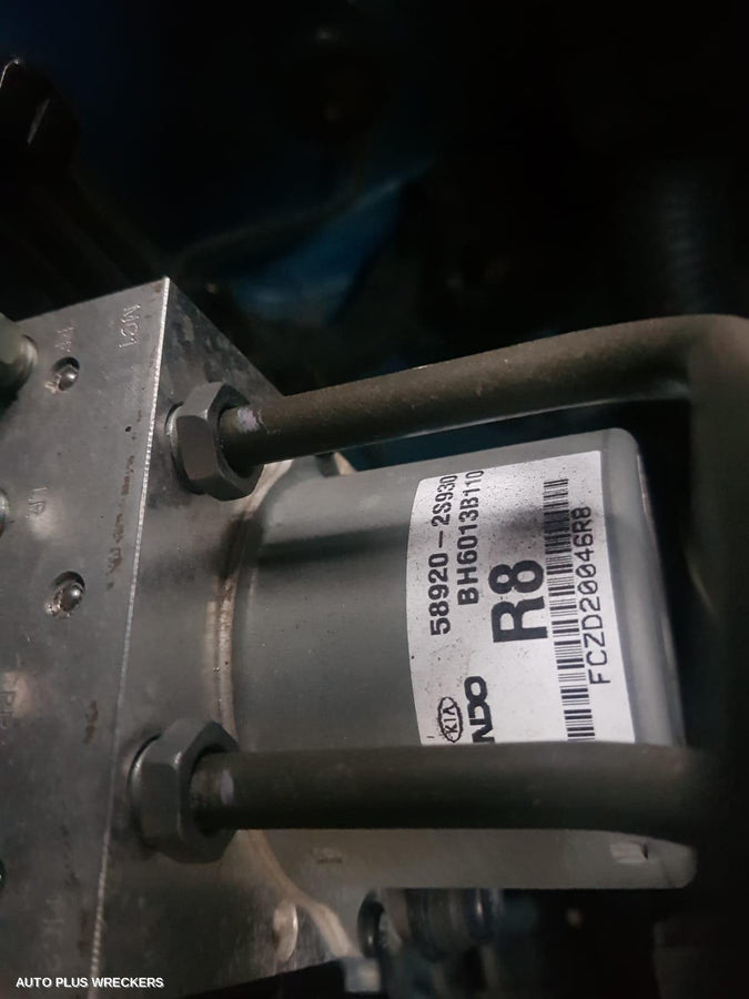 2010 Hyundai Ix35 Left Guard