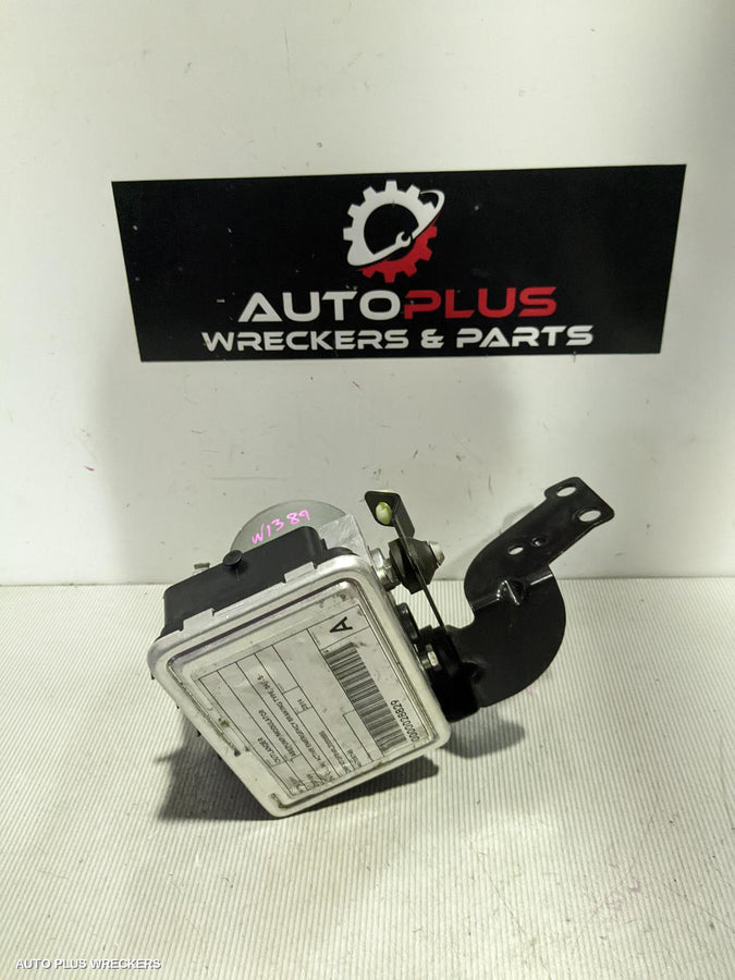 2019 Mitsubishi Outlander Abs Pump Modulator