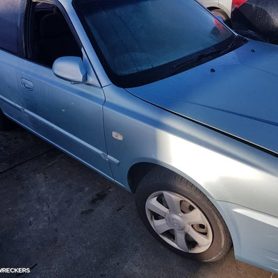 2005 Hyundai Accent Left Door Mirror