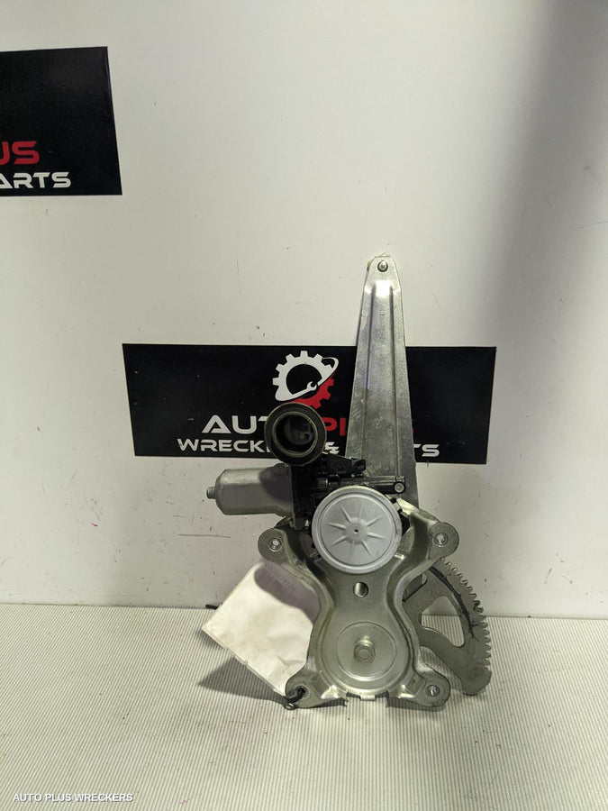 2012 Toyota Yaris Right Rear Wnd Reg Motor