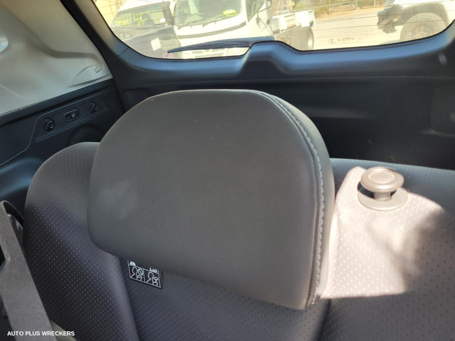 2020 Subaru Forester Body Door Mould