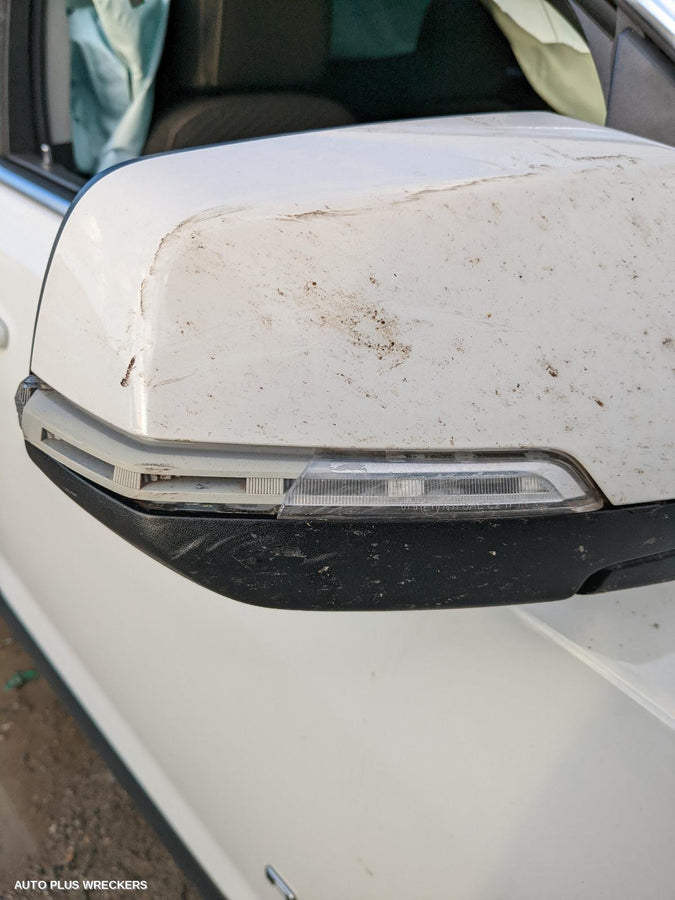 2020 Holden Acadia Headrest