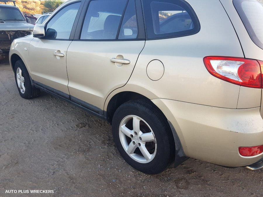 2006 HYUNDAI SANTA FE REAR GARNISH