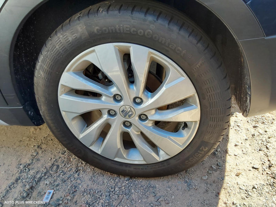 2017 Suzuki S-cross Left Taillight