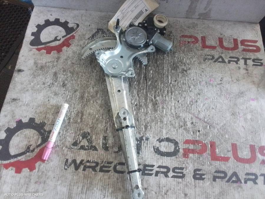 2013-2019 Toyota Corolla Right Front Window Reg Motor