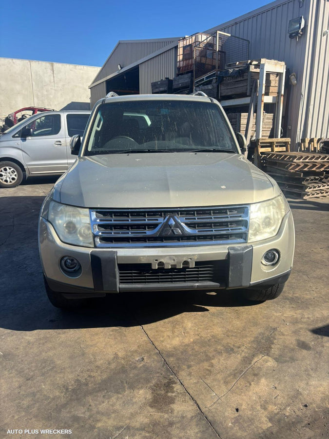 2006-2014 Mitsubishi Pajero Wiper Motor