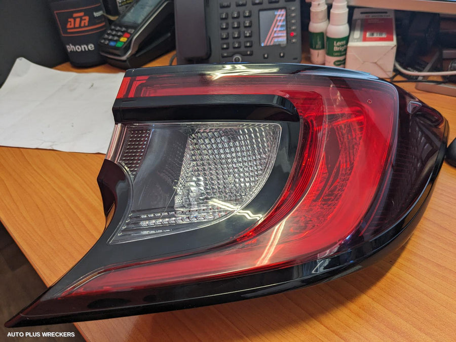2018-2022 Toyota Corolla Right Taillight