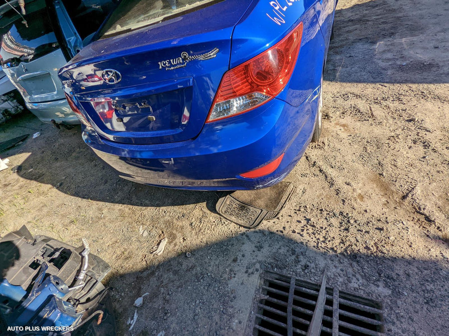 2014 HYUNDAI ACCENT BOOTLID TAILGATE