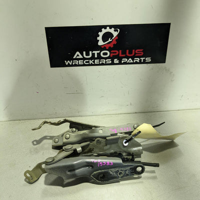 2007 SUBARU LIBERTY BONNET HINGE STRUT