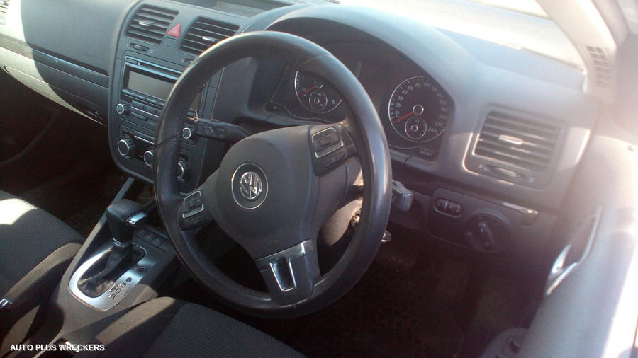 2010 Volkswagen Jetta Fan
