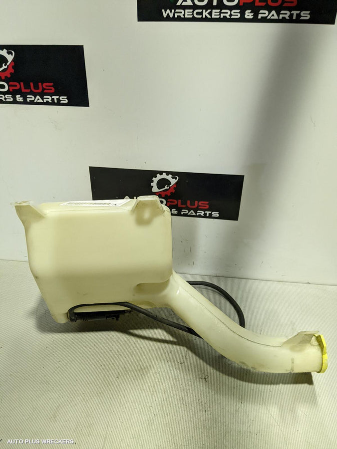 2009 Chrysler Sebring Washer Bottle