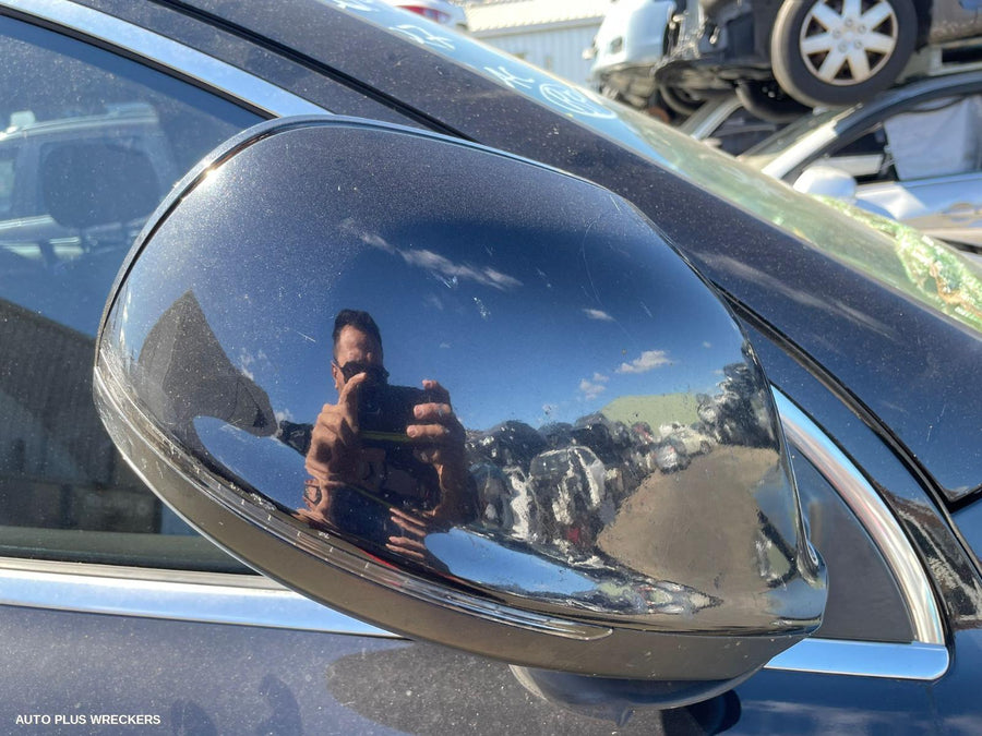 2011 Audi Q7 Left Taillight