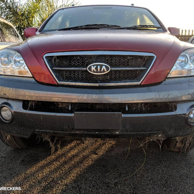 2003-2006 Kia Sorento Left Guard