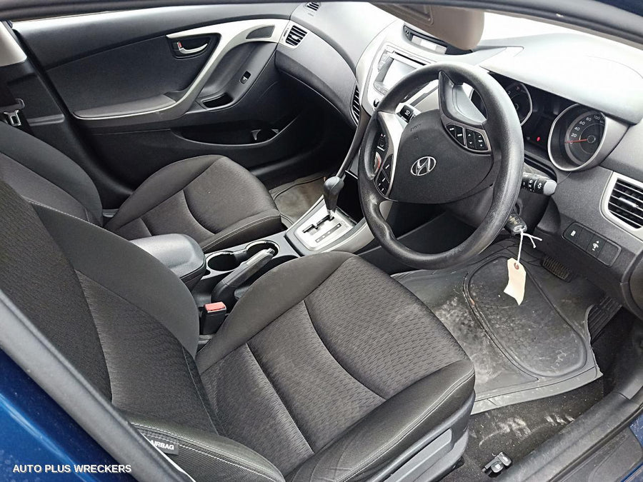 2012 Hyundai Elantra Right Rear Door Sliding