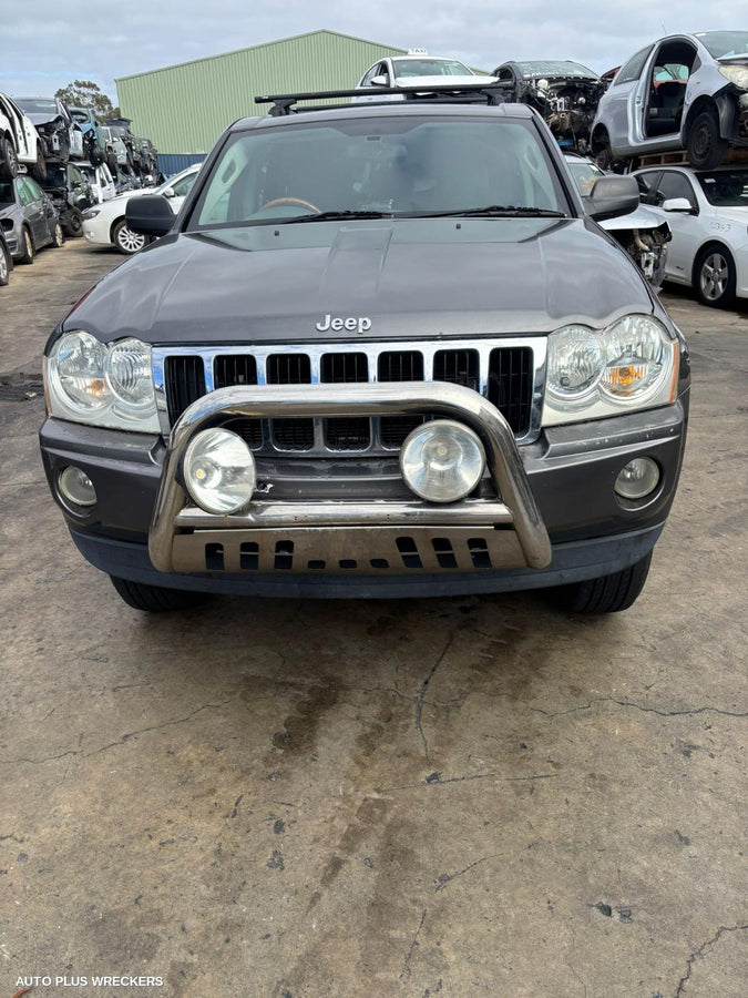 2007 Jeep Grandcherokee Right Front Door