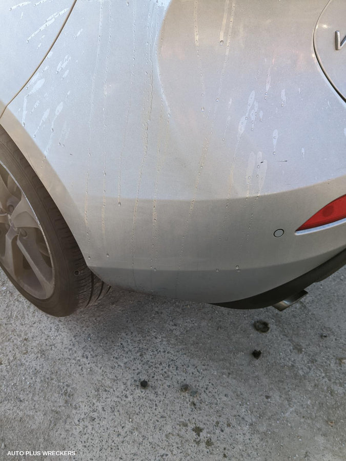 2016 Volvo S40 Left Front Door