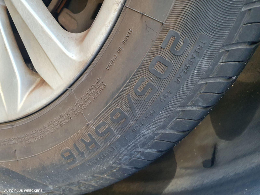 2011 Hyundai I45 F Bar Reinforc Brack