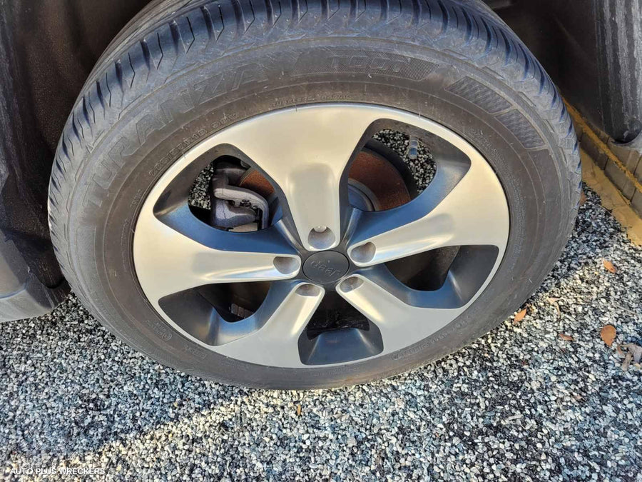 2018 Jeep Compass Left Front Door Window