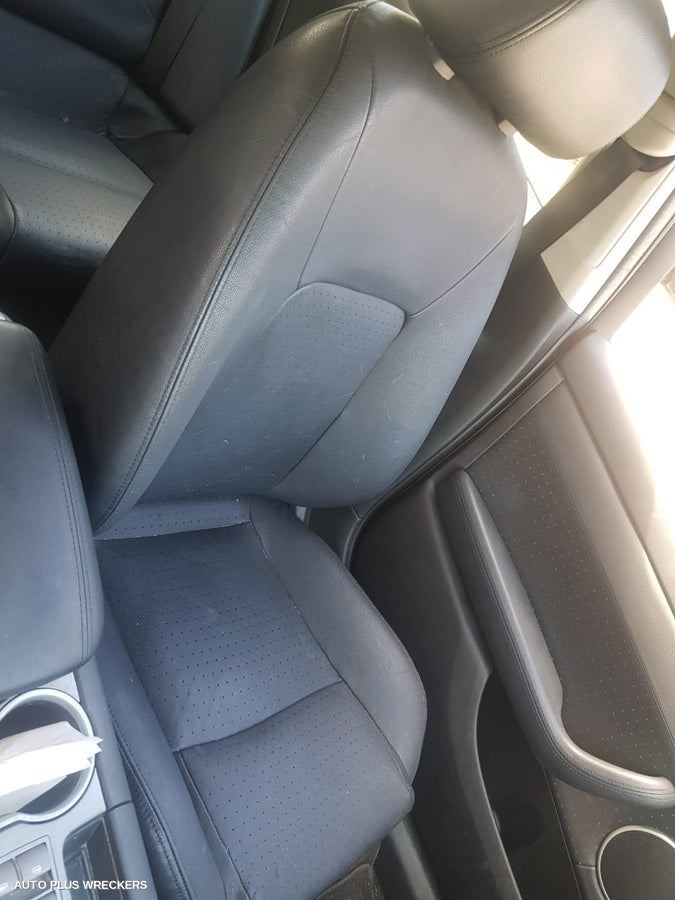 2010 Holden Commodore Left Rear Door Sliding