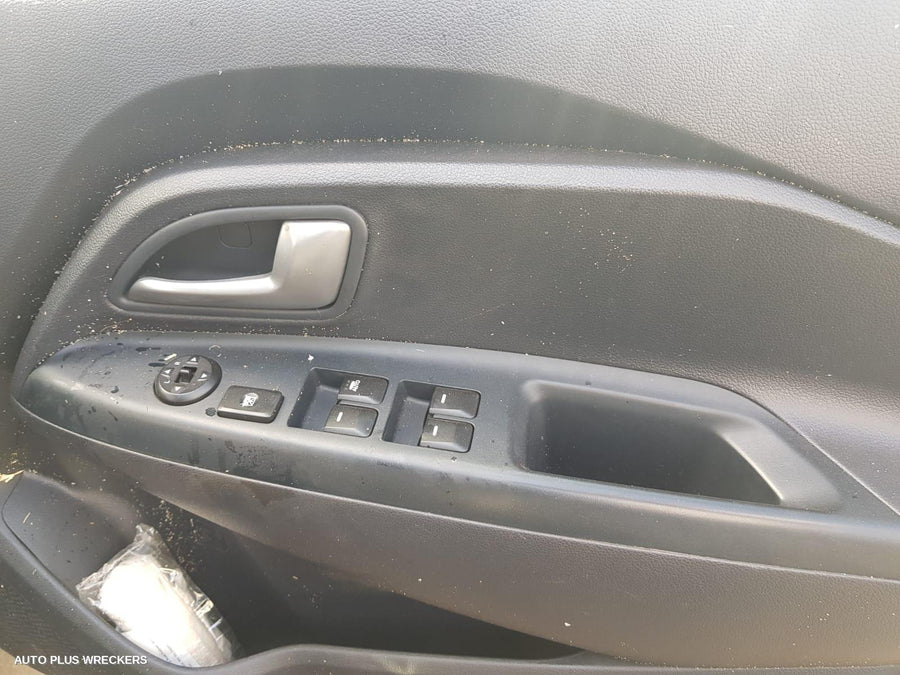 2014 Kia Rio Right Rear Door Window