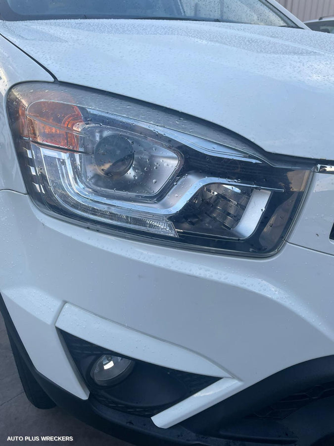 2016 Ssangyong Korando Right Taillight