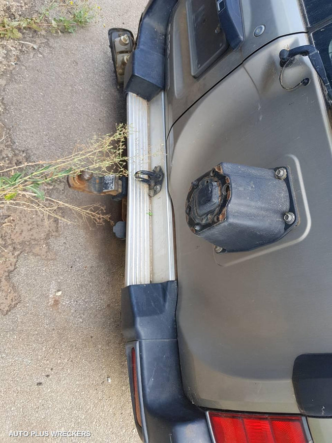 2000 Nissan Patrol Sunvisor