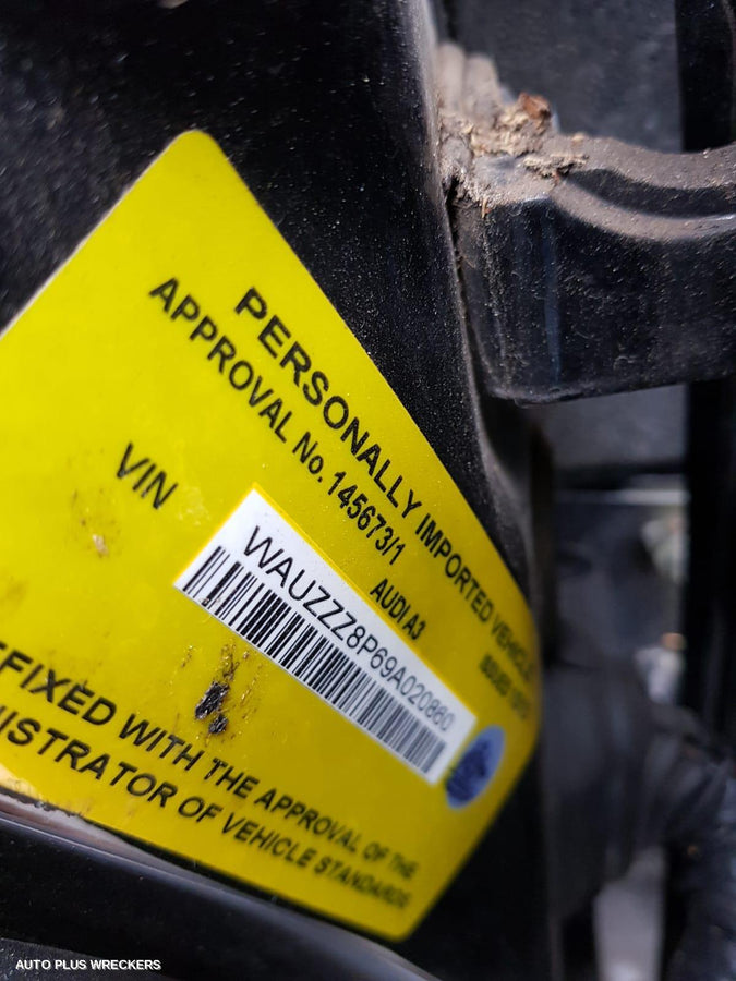 2008 Audi A3 Left Rear Door Sliding