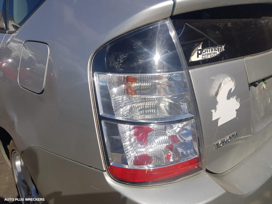 2004 Toyota Prius Left Headlamp