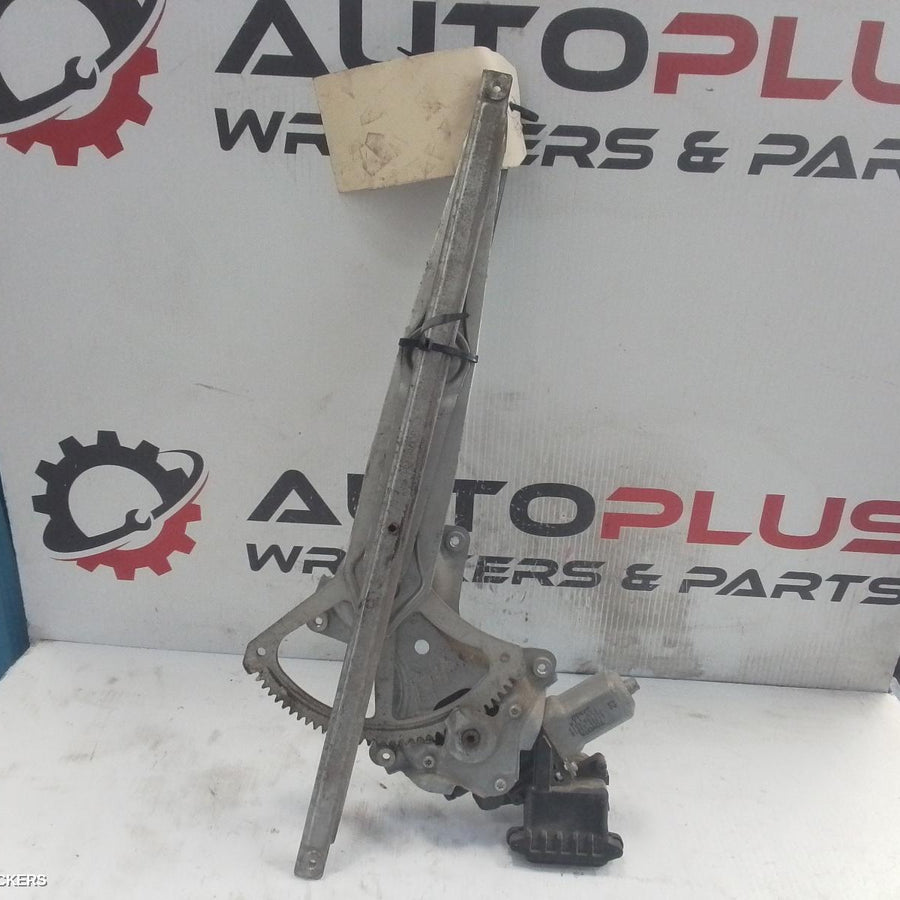 2006-2012 Toyota Aurion Right Front Window Reg Motor