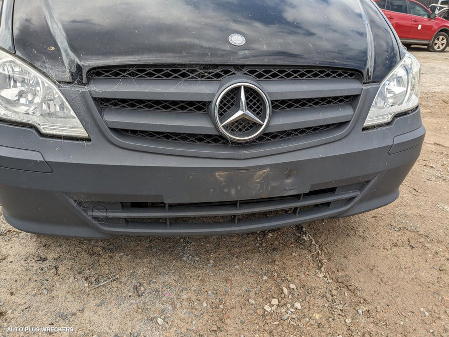2011 Mercedes Vito Right Guard Liner