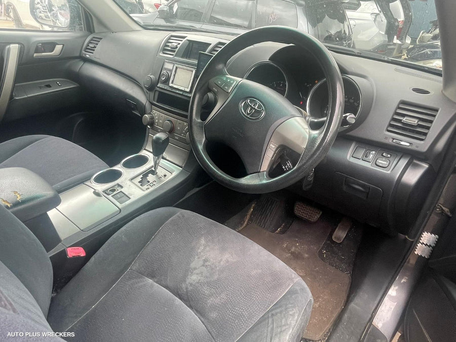 2009 Toyota Kluger Washer Bottle