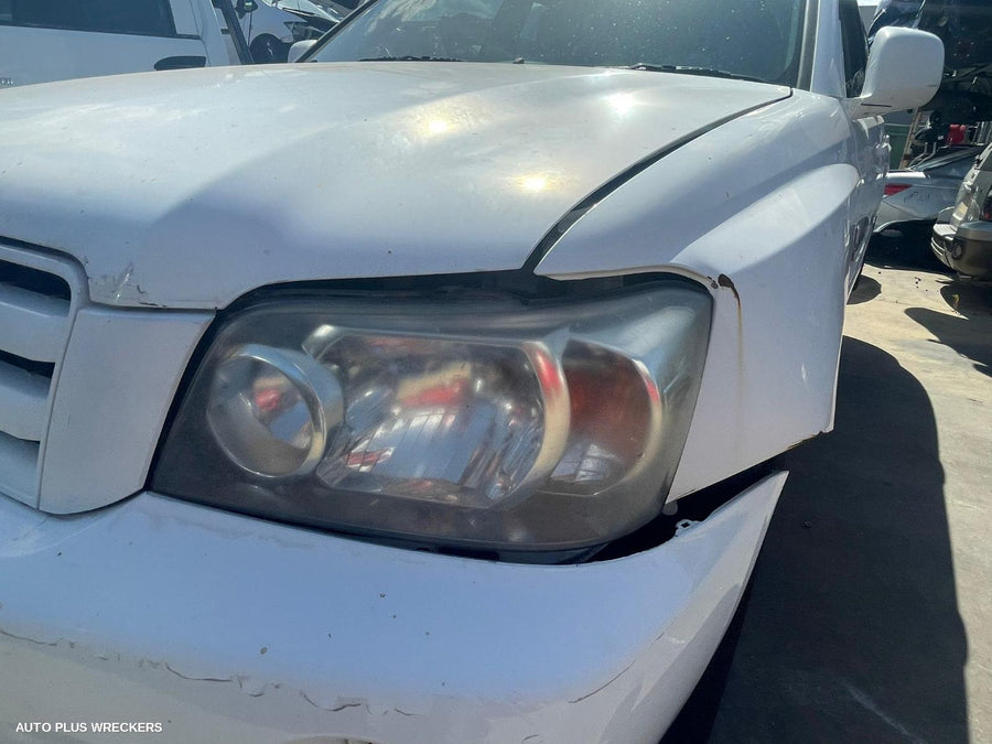 2005 Toyota Kluger Bonnet